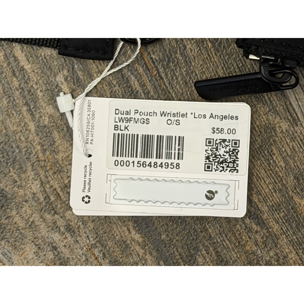 NWT Lululemon Dual Pouch Wristlet Los Angeles Black LW9FMGS Ipod Change Case - Picture 4 of 6